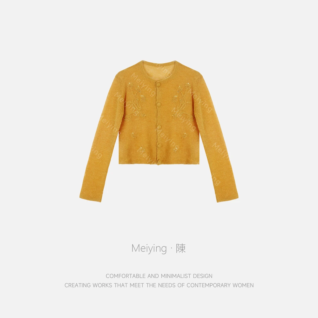 Meiying-“西西里”温柔气质感单排扣包扣毛衫YA5QM015