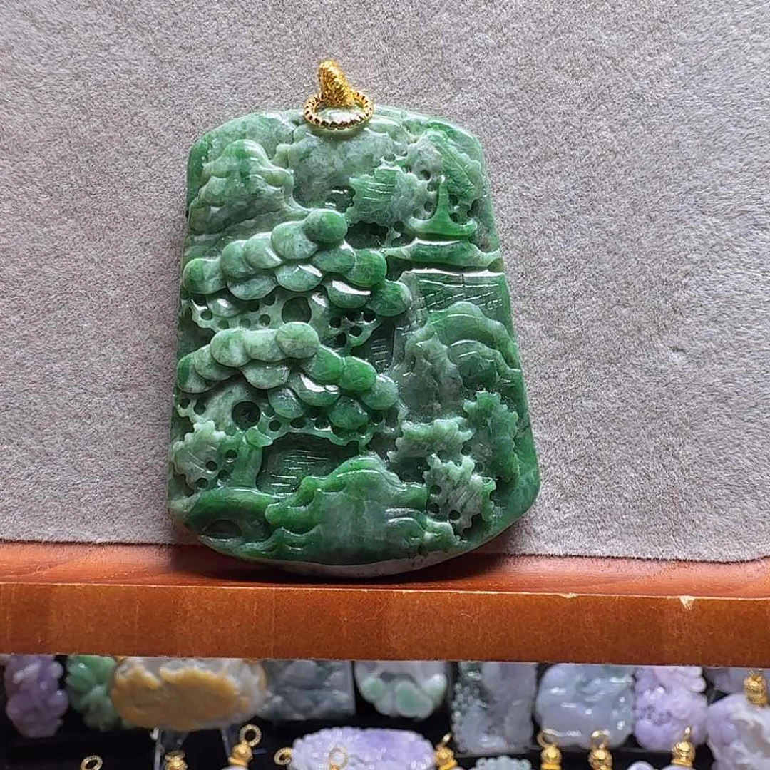 吊坠(赠链)未镶嵌翡翠