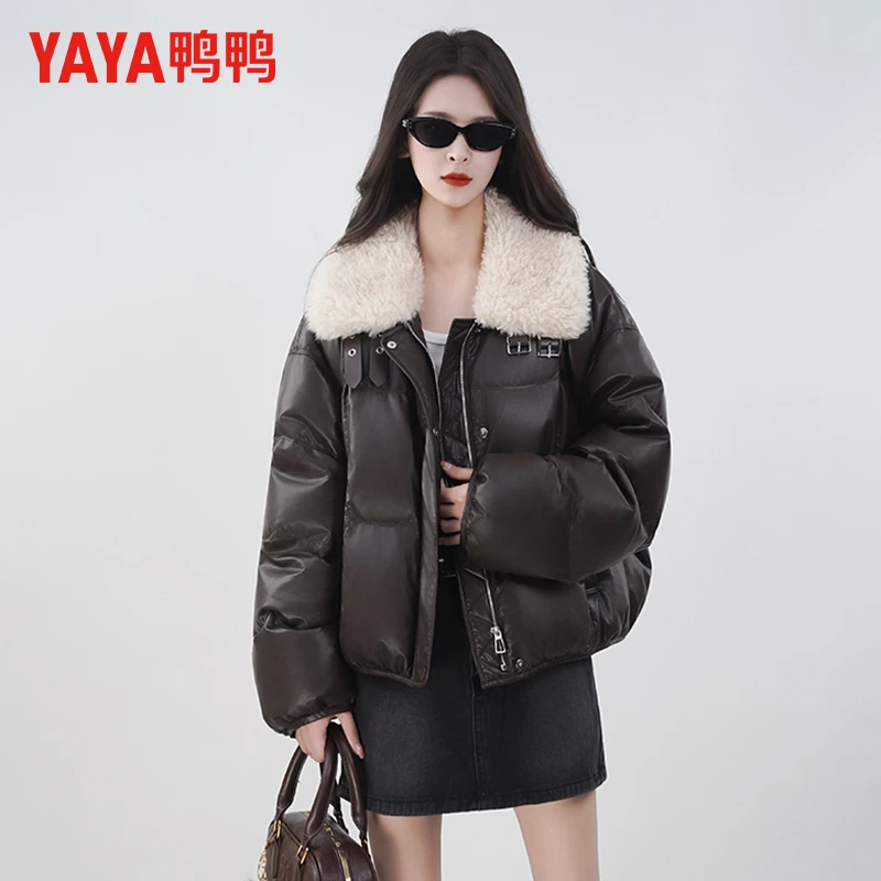 YAYA/鸭鸭羽绒服女冬复古时尚宽松百搭户外防风加厚保暖皮衣外套