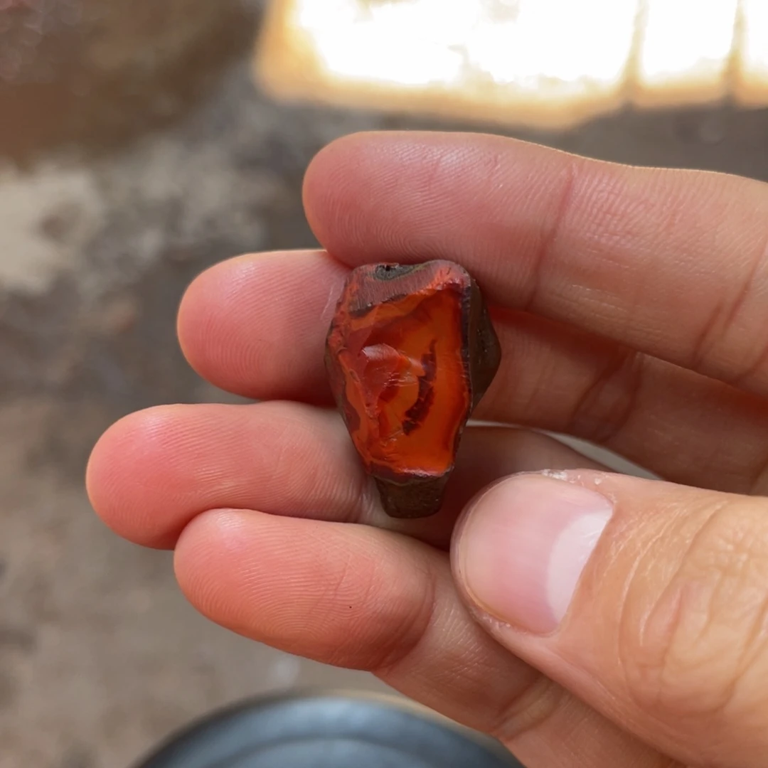 未镶嵌配饰南红玛瑙