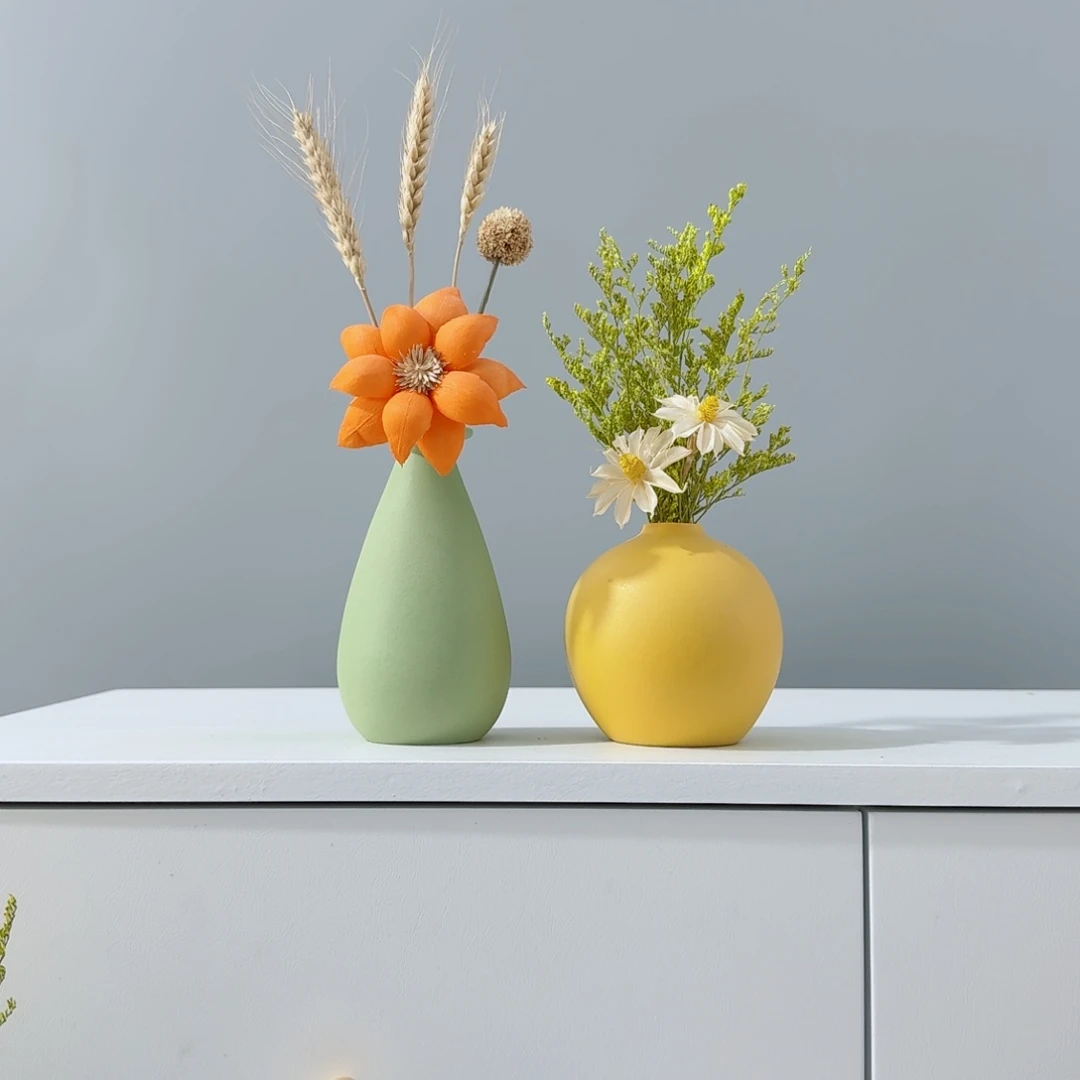 摆件陶瓷小花瓶含花总高约20-30cm