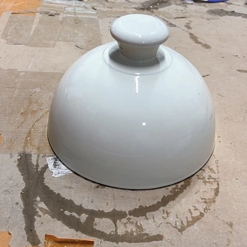 微瑕，口径19.5，变形针孔拖釉白色