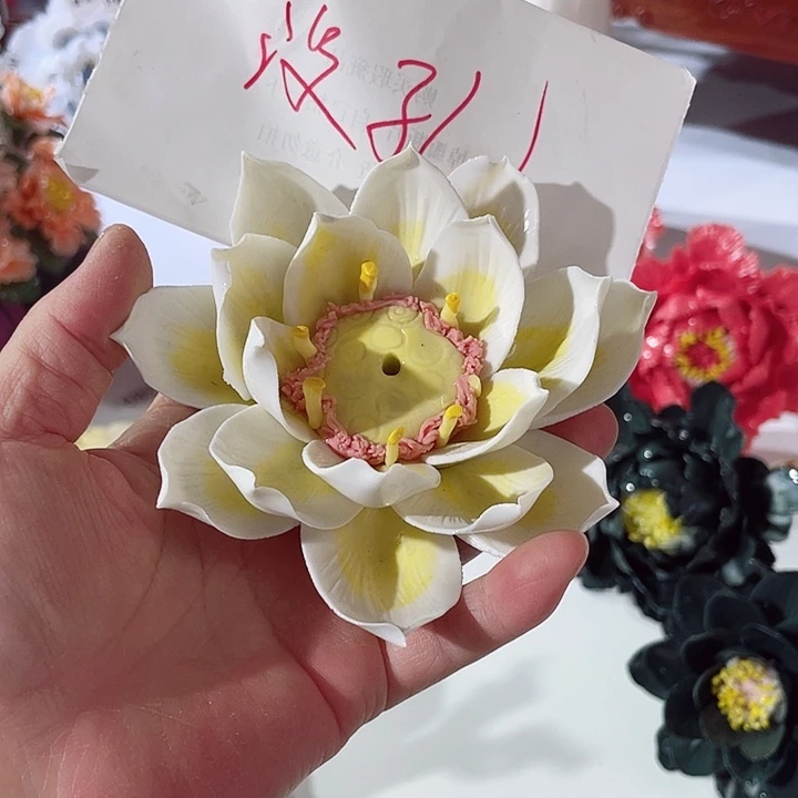 瓷片德化工厂陶瓷手工捏花