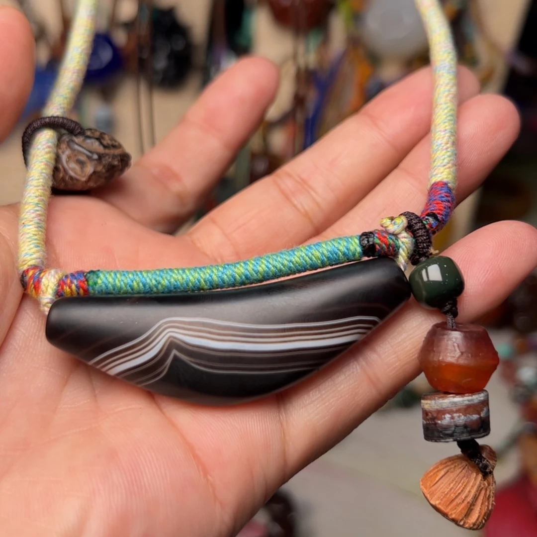 玛瑙/玉髓颈饰未镶嵌