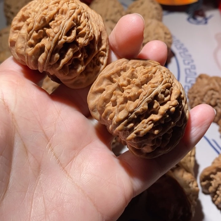 把件文玩核桃大楼
