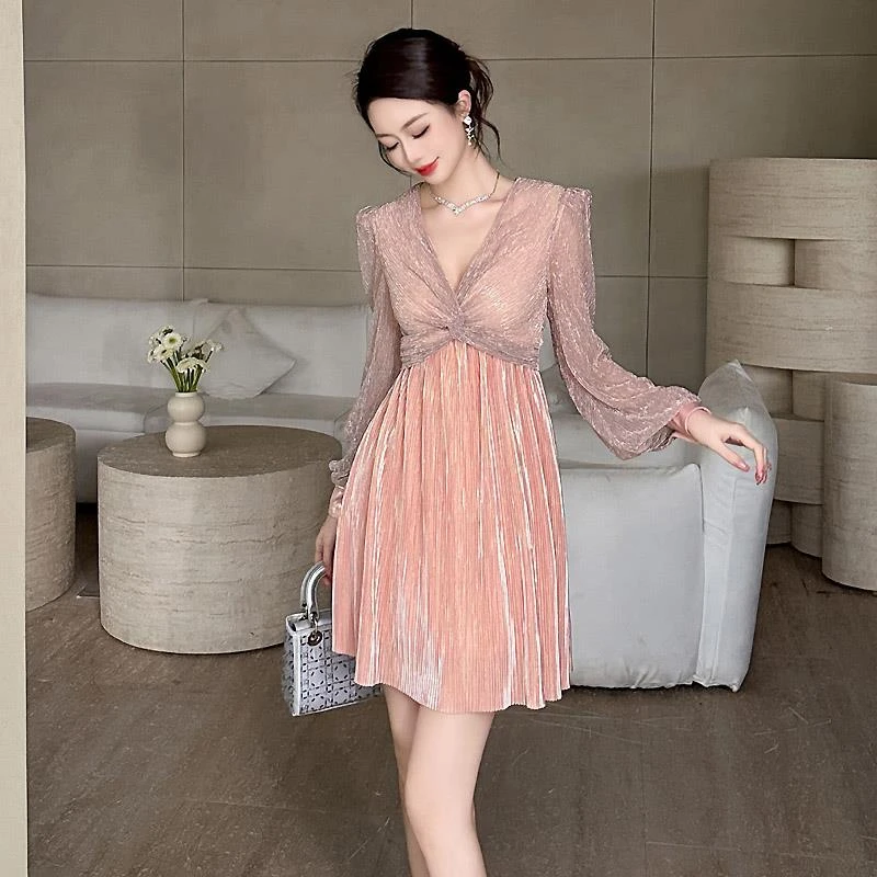 新款连衣裙复古风收腰显瘦泡泡长袖大摆裙子网纱拼接高腰短裙