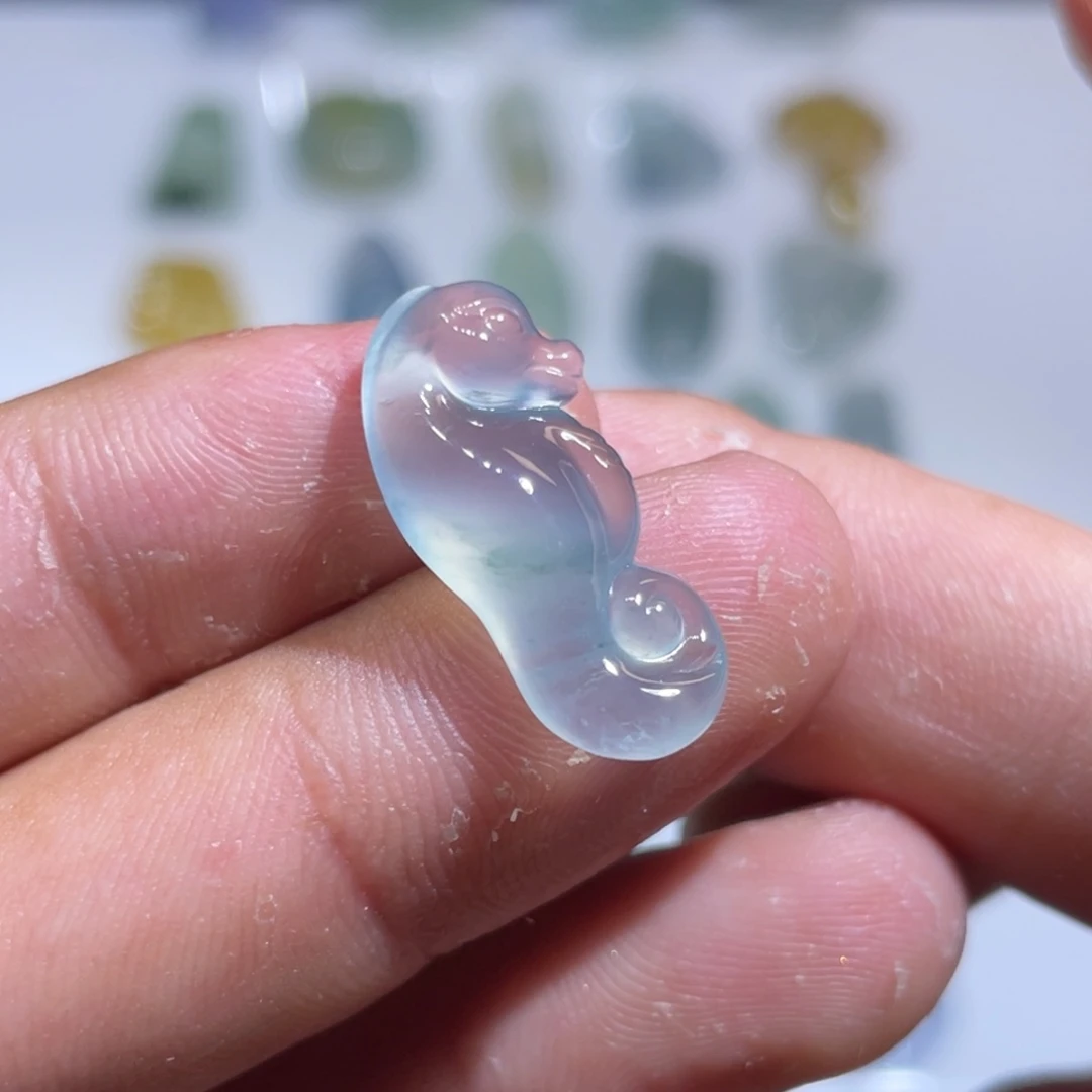 颈饰未镶嵌翡翠海马