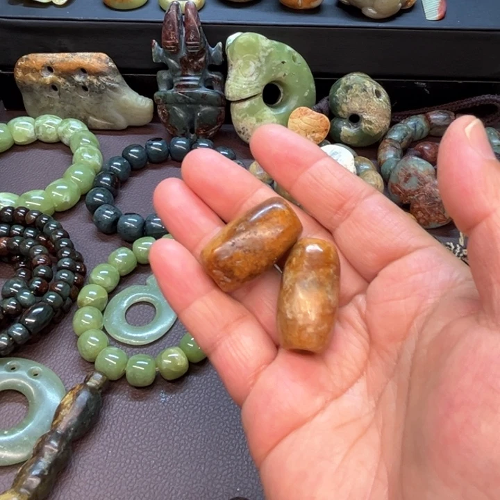 岫岩河磨玉（透闪石质玉）未镶嵌把件顺**水