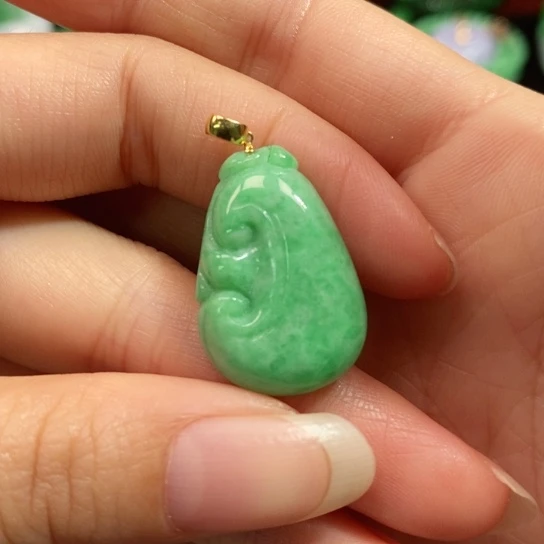 颈饰未镶嵌翡翠吊坠