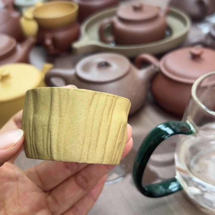 巷***生茶壶紫砂黄金杯子半手。