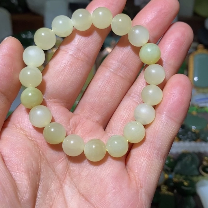 和田玉（黄玉）未镶嵌颈饰