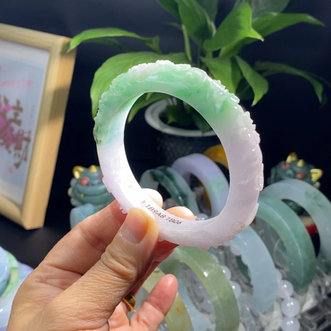 翡翠未镶嵌手镯翡翠