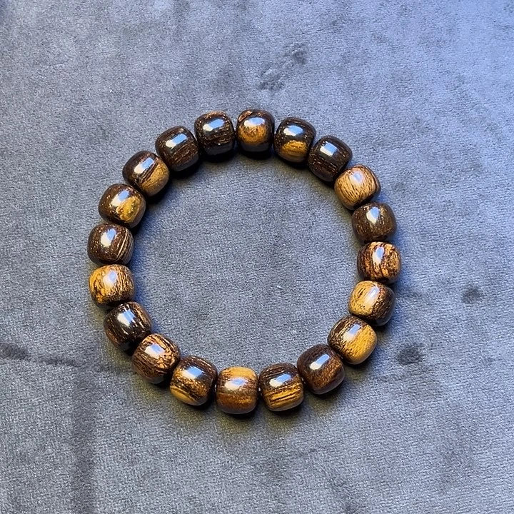 贡木无事牌1.0*1.1贡木手串