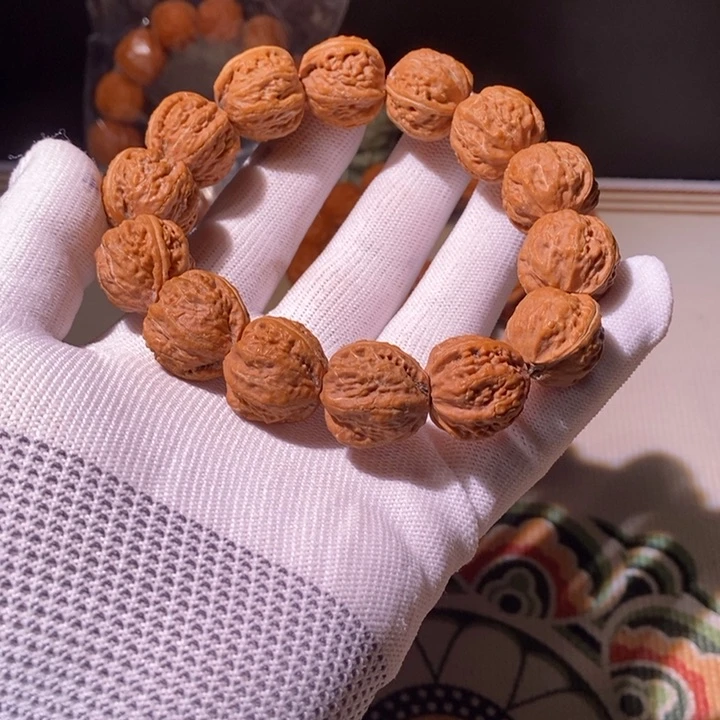 文玩核桃手串……39