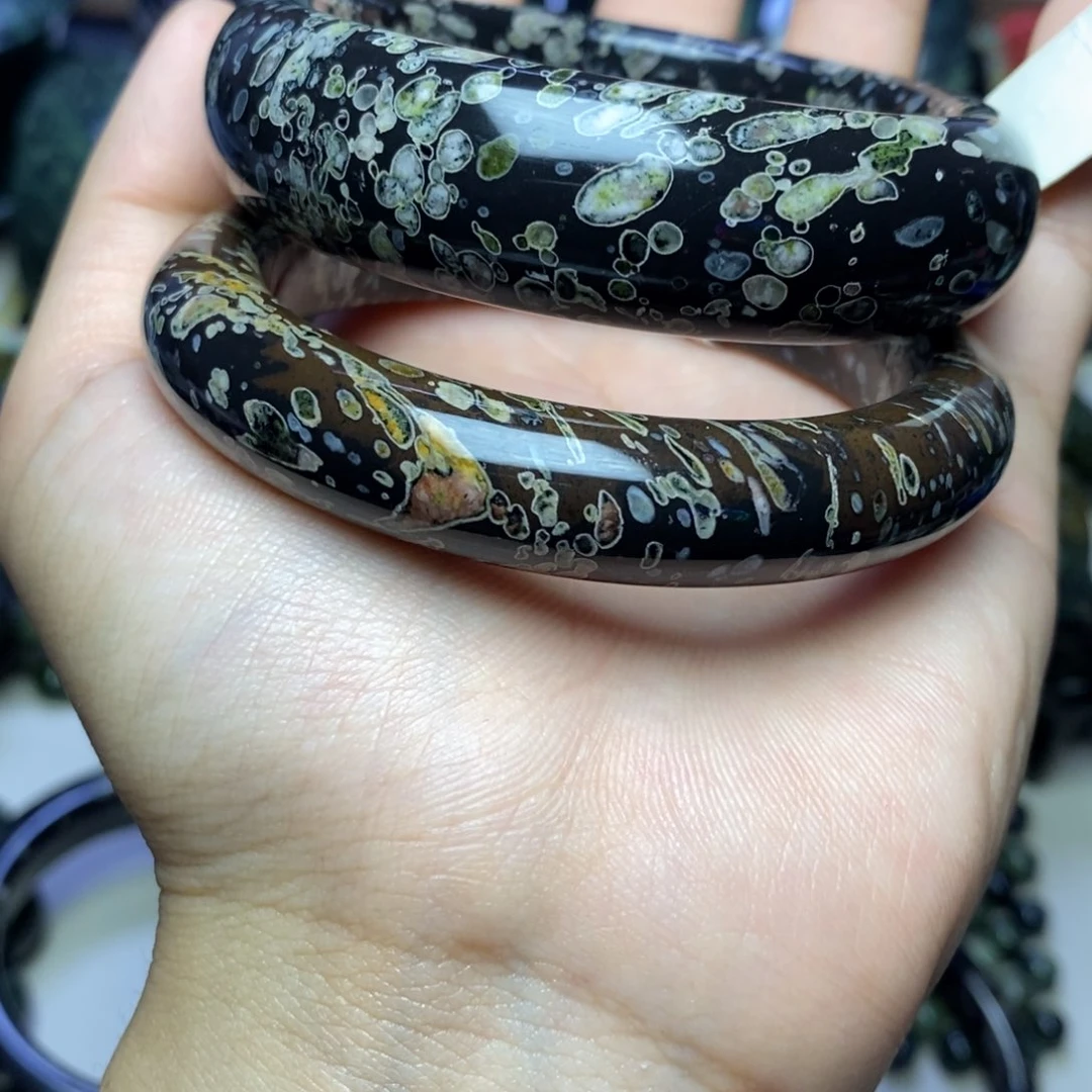 未镶嵌蛇纹石玉手链林***风