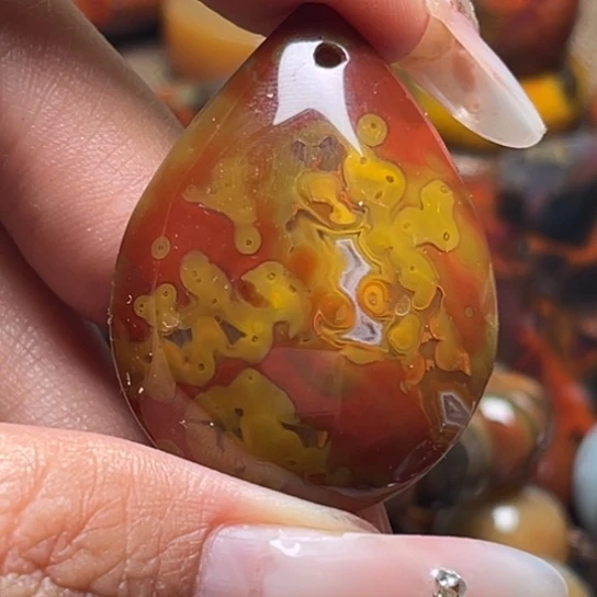 玛瑙/玉髓吊坠未镶嵌