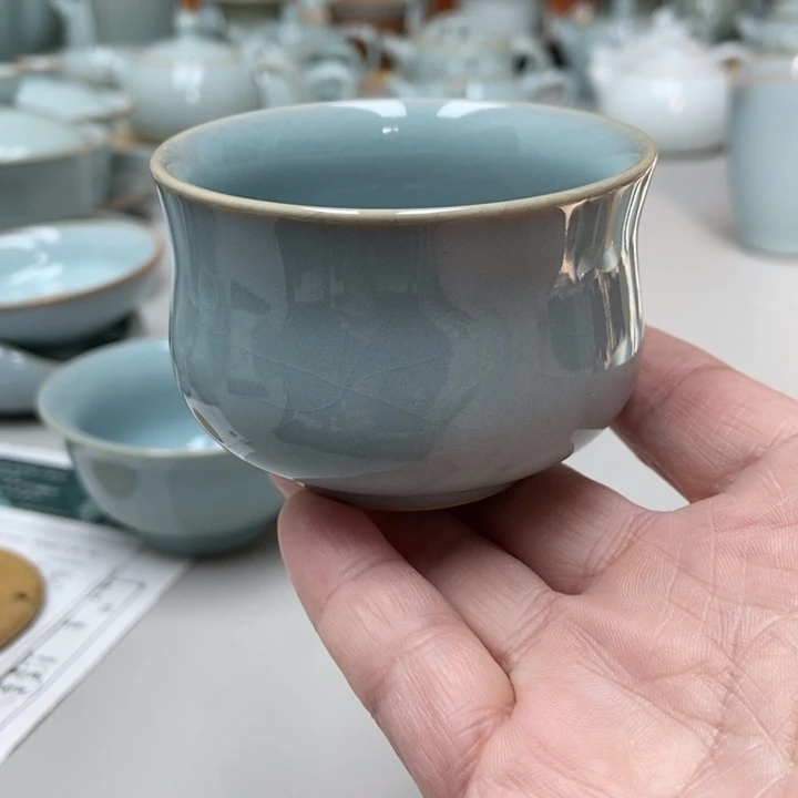 瓷支钉元宝杯带礼盒