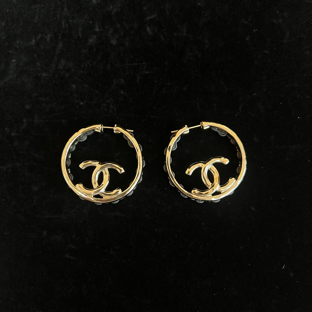 95新 Chanel/香奈儿 22p皮穿链耳钉 41238