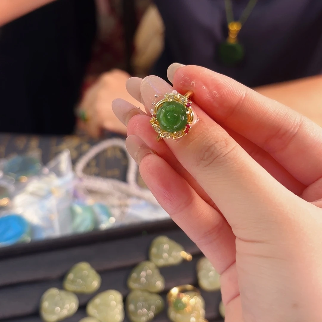 未镶嵌手链和田玉碧玉戒指花花