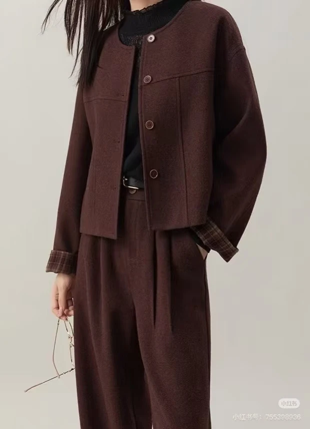 90白鸭绒羽绒服极简风气质老钱风轻职风时尚红色羽绒服BN0408SY