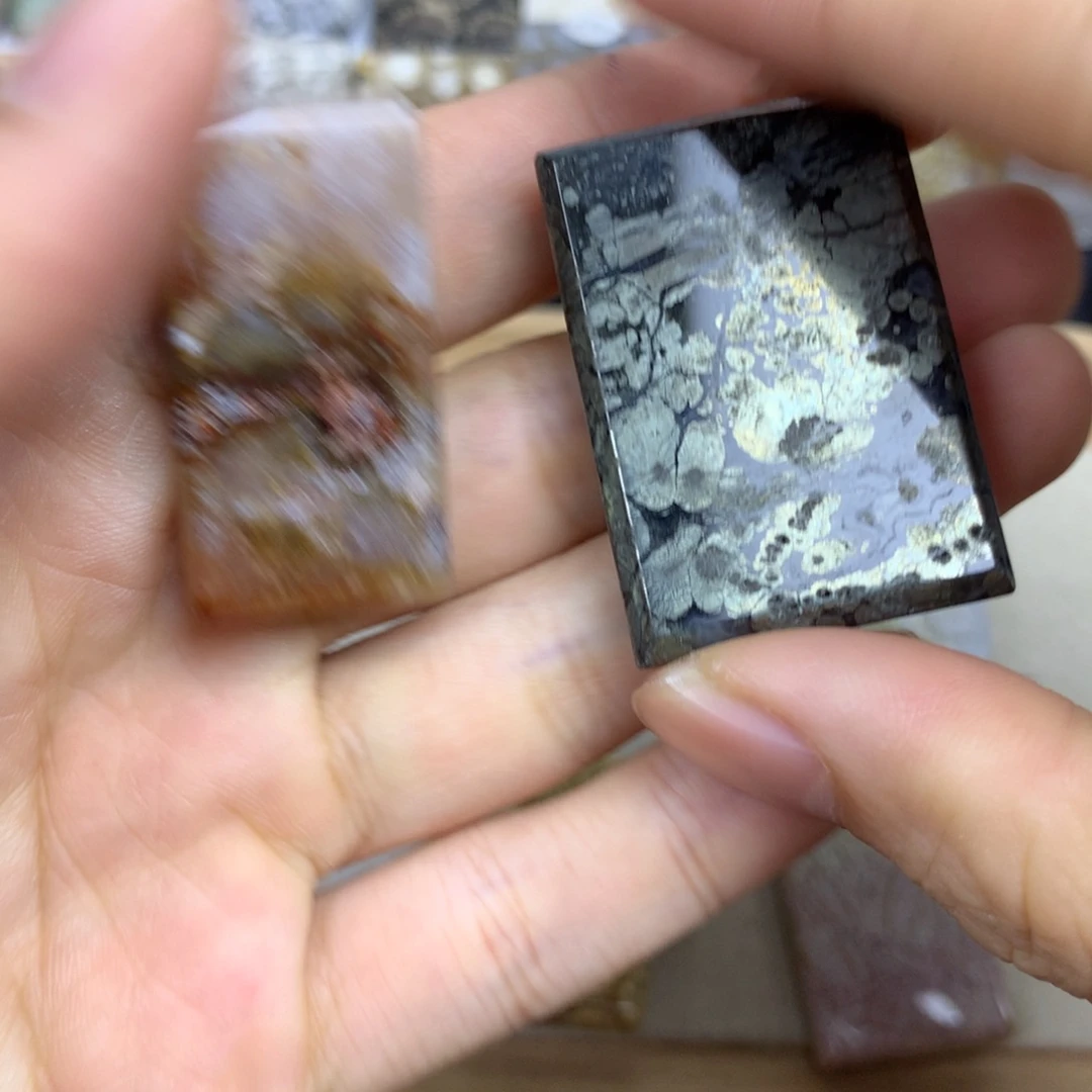 玄***刀未镶嵌无硅化珊瑚（珊瑚玉）