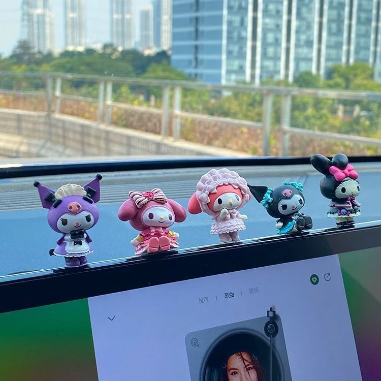 爆款魔女库洛米汽车装饰品中控台可爱装饰摆件公仔库洛米车内饰品