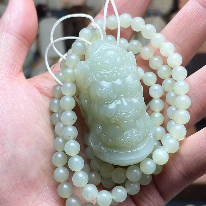 和田玉颈饰未镶嵌