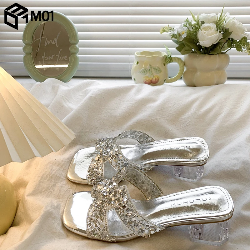 M01仙女风水晶跟凉拖鞋女夏外穿2025新款时尚气质凉鞋粗高跟鞋