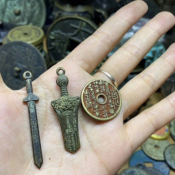 铜铁合金类工艺品