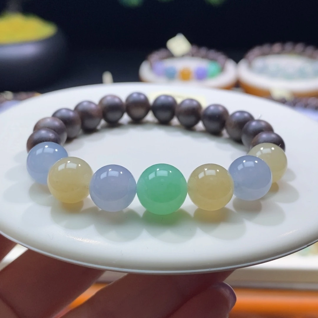 翡翠未镶嵌颈饰甜色多宝卡10+