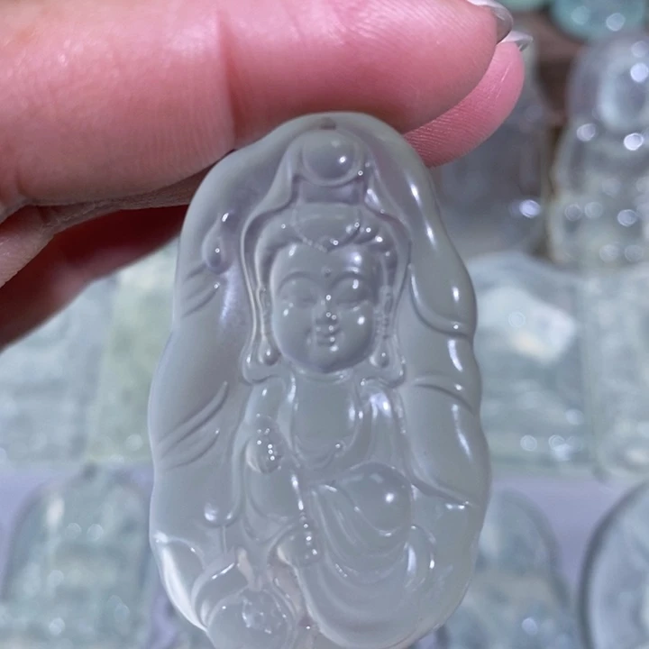 未镶嵌岫玉颈饰吊坠