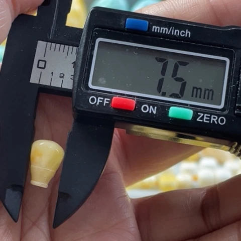 【闪购商品】未镶嵌蜜蜡裸石64杂