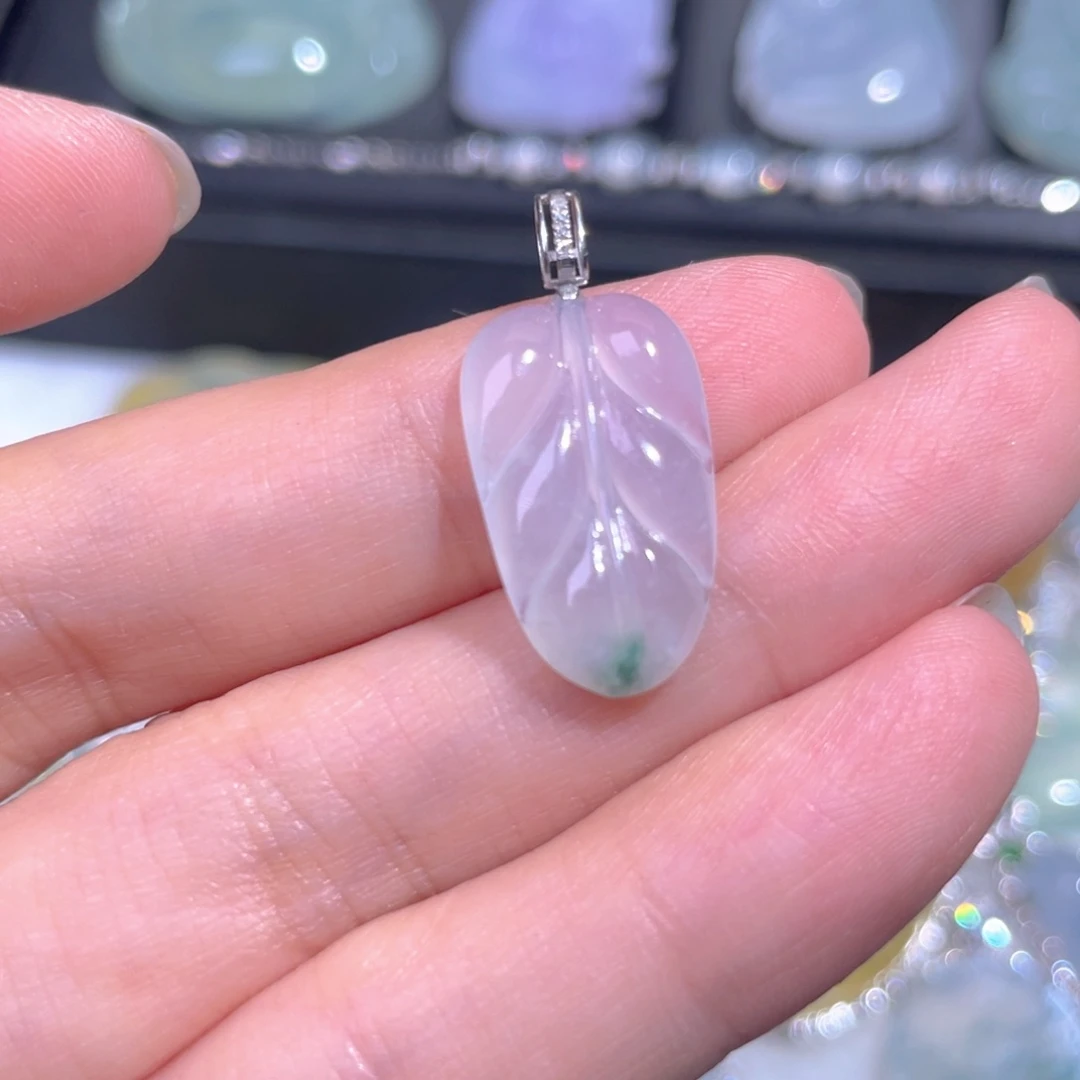 颈饰18K金镶嵌翡翠翡翠