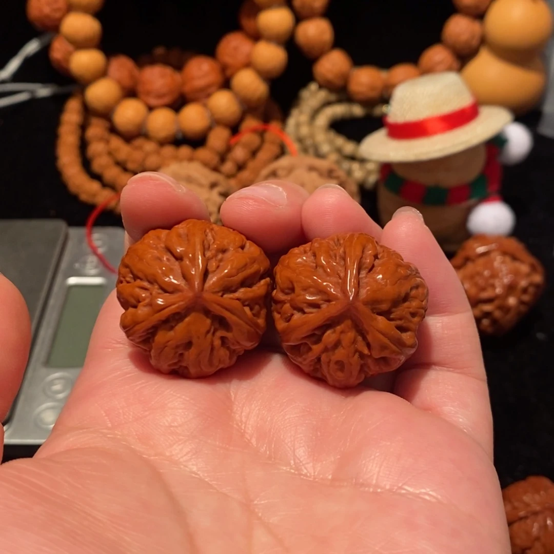 文玩核桃把件30粗筋南瓜三棱