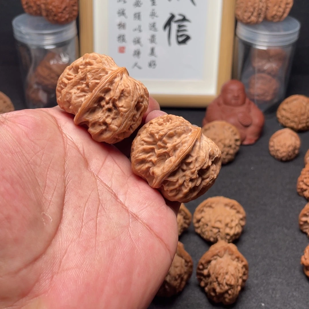 文玩核桃吊坠42方块