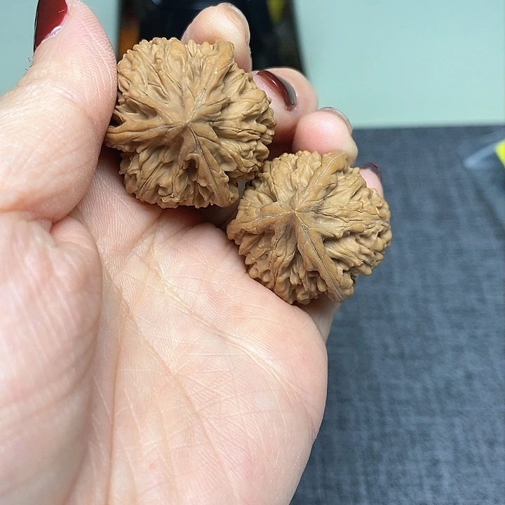 文玩核桃把件32文山三棱