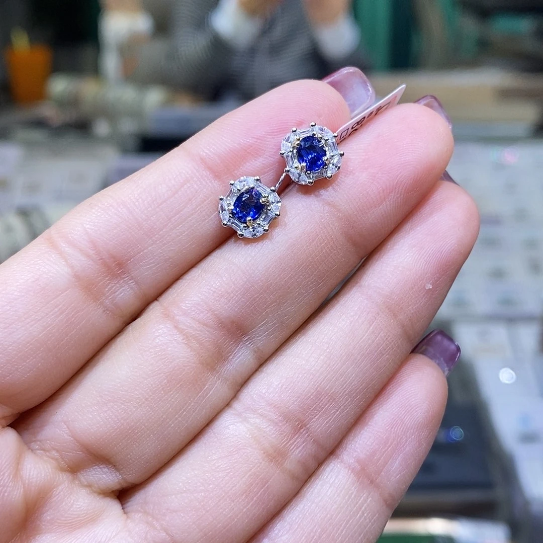 蓝宝石耳饰银S925镶嵌天然蓝宝石耳饰