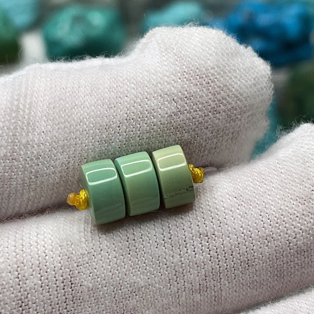 绿松石未镶嵌天然原矿 地大质检6.7mm