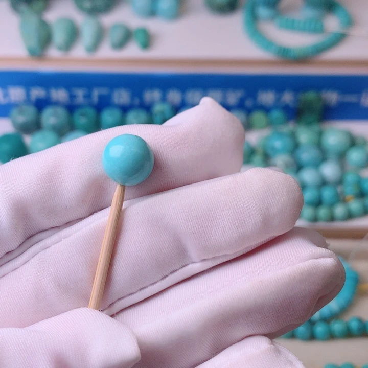 绿松石未镶嵌挂件