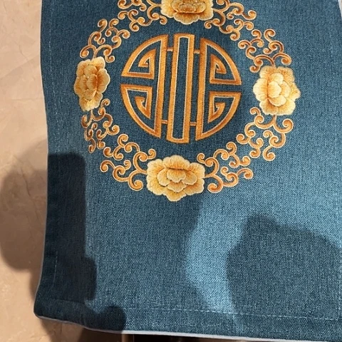 火***犬金丝楠无事牌金丝楠木
