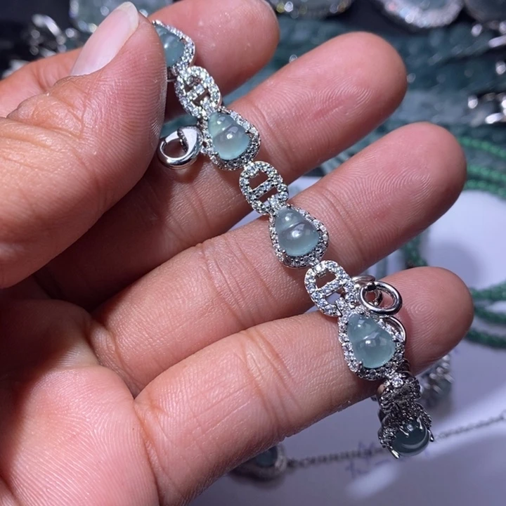 翡翠未镶嵌颈饰天然翡翠