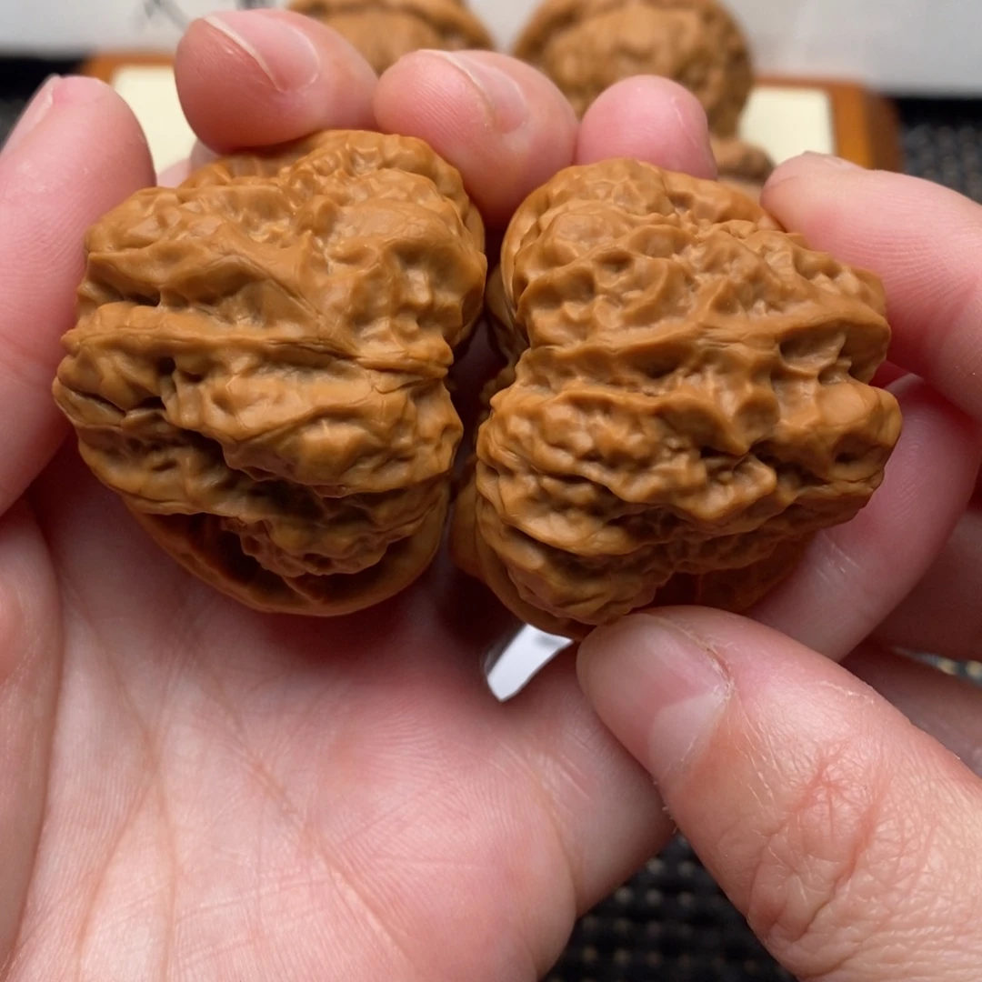 文玩核桃边40左右