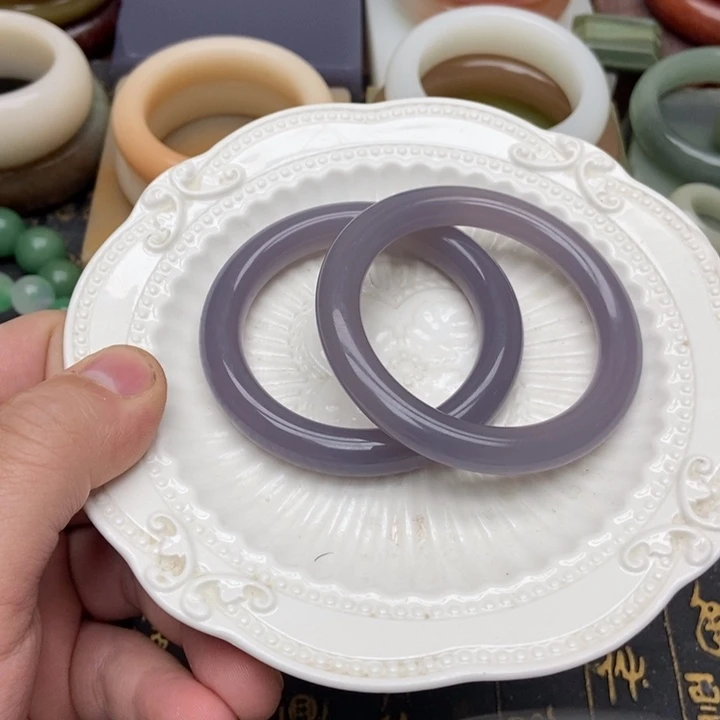 石英质玉未镶嵌手镯