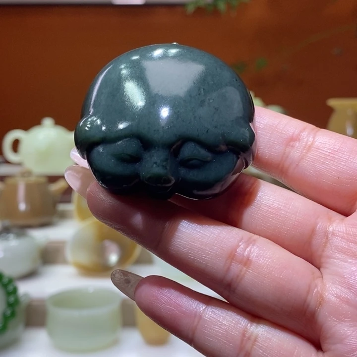 未镶嵌和田玉摆件青玉蓝调福猪（微包容）