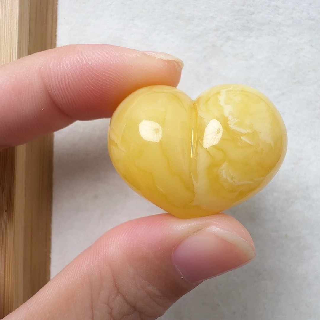蜜蜡未镶嵌珠宝奇石超过七天不退不换
