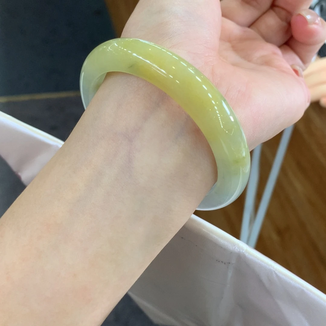 翡翠未镶嵌手镯天然Ａ货翡翠56/57