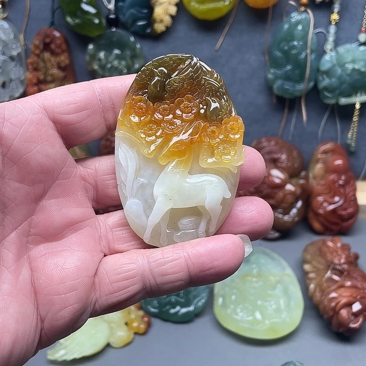 蛇纹石玉未镶嵌挂件