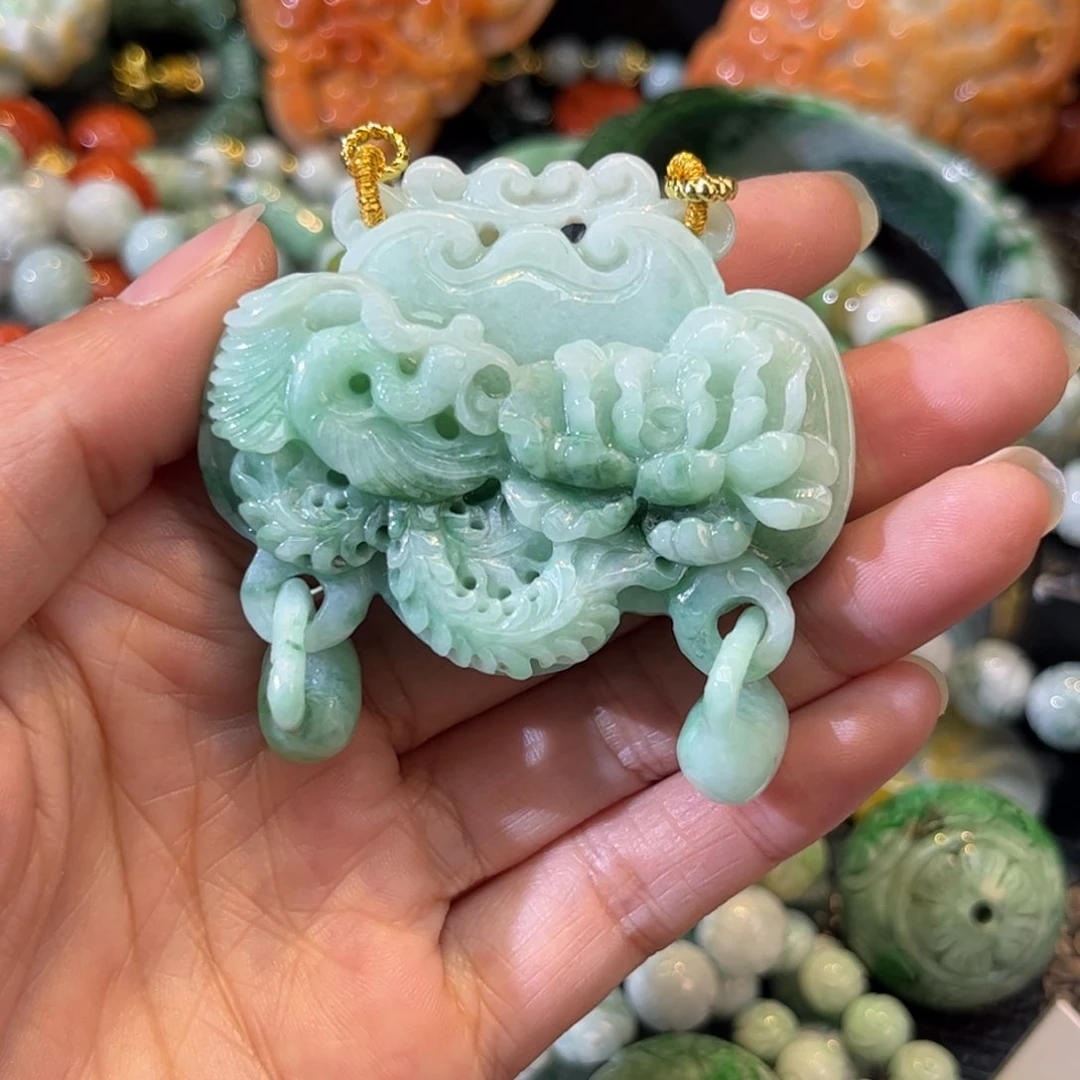 翡翠颈饰未镶嵌待编款