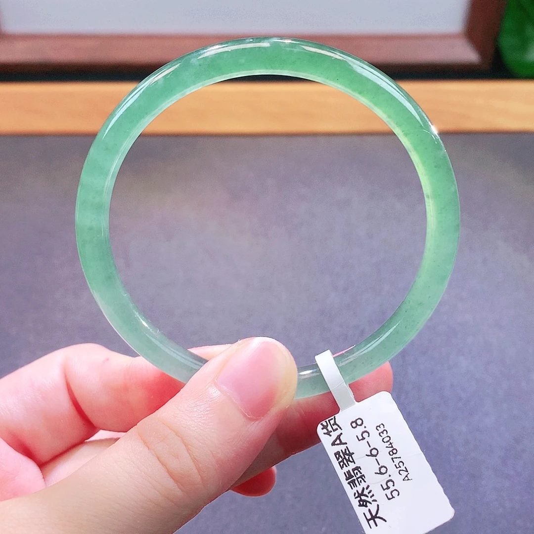 翡翠未镶嵌手镯天然翡翠