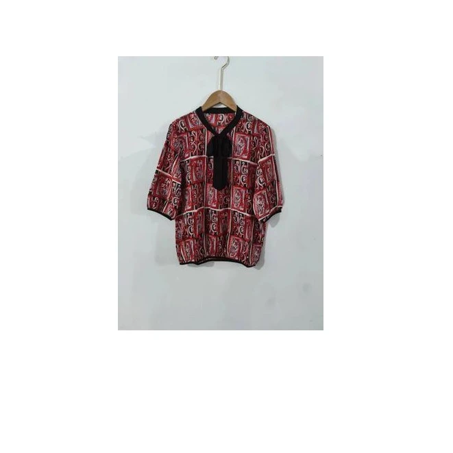 9-108-29新款时尚休闲小衫